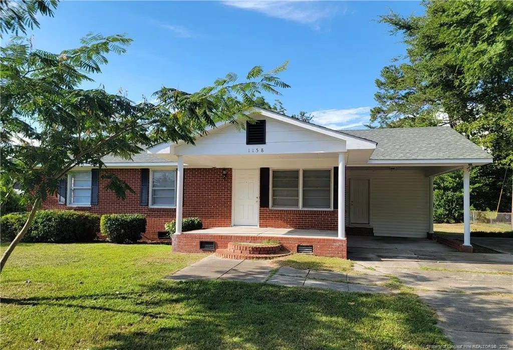 1158 Nc 711 Highway, Lumberton