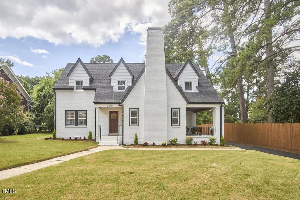 2515 W Club Boulevard, Durham