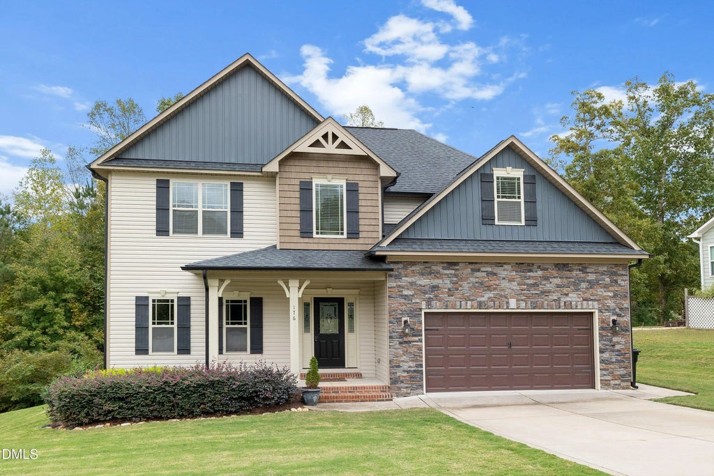 176 Northcliff Court, Clayton