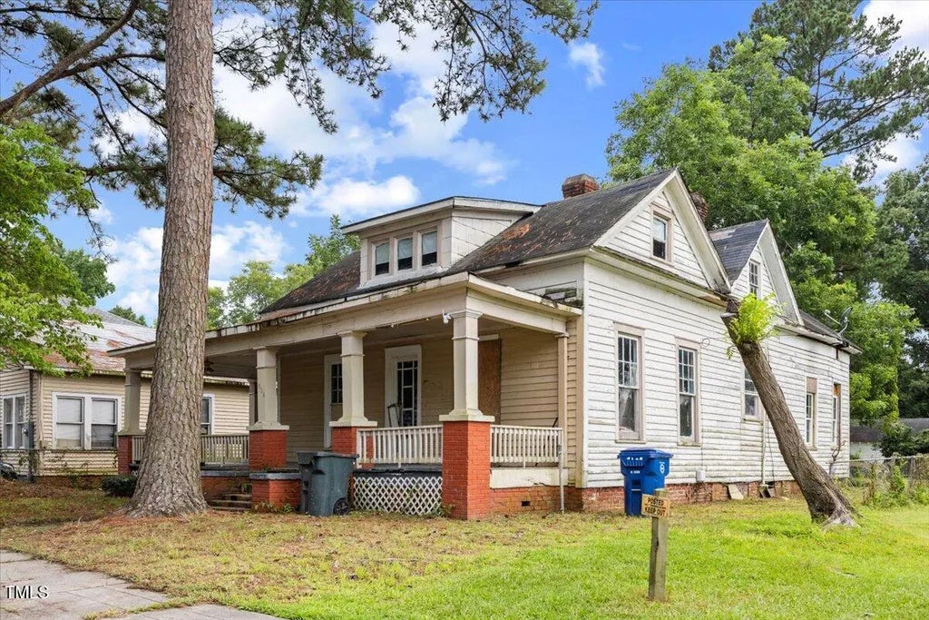 608 Rhem Street, Kinston