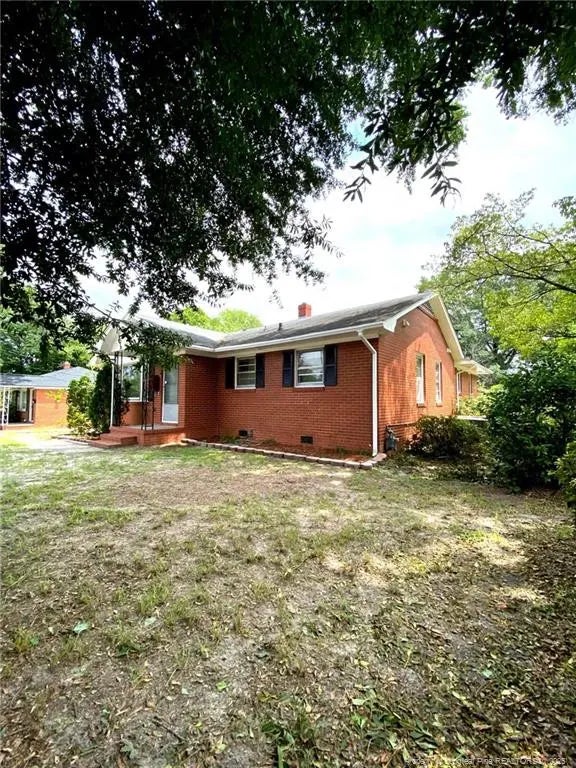 1863 Broadell Drive, Fayetteville