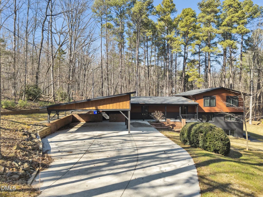 1 Emily Road, Chapel Hill