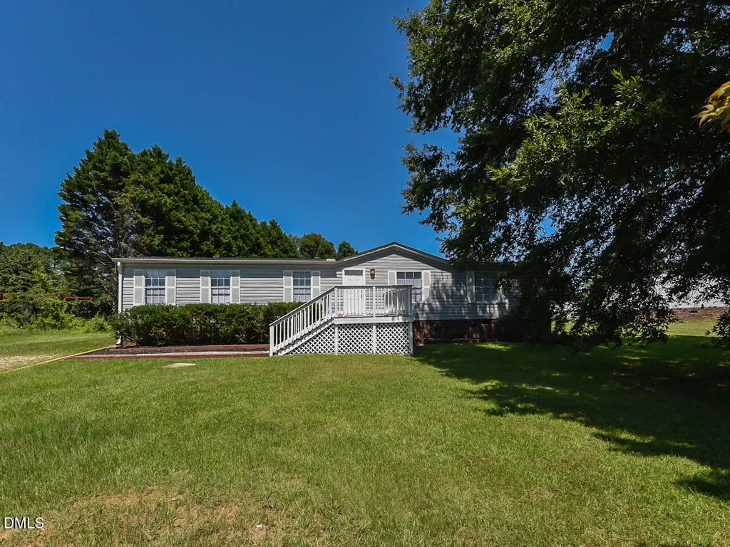 6124 Heath Hawkins Court, Willow Springs