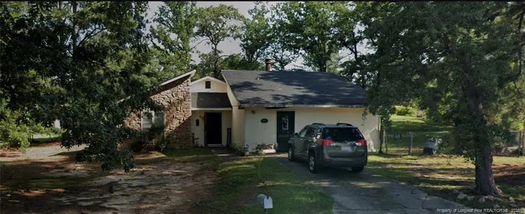 802 Opal Court, Fayetteville