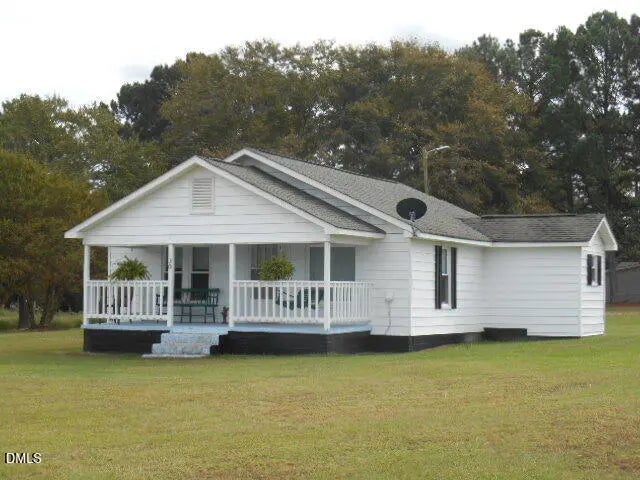130 Holland Road, Angier