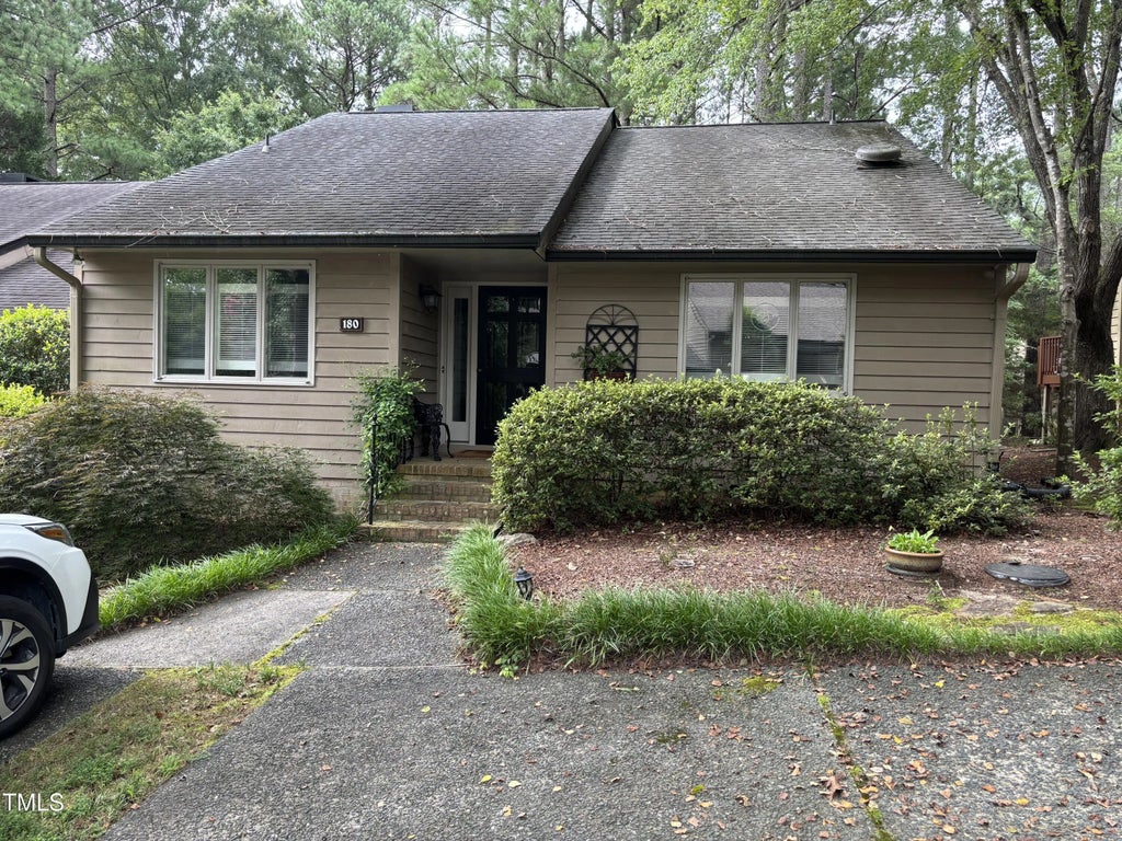 180 Montrose Drive, Durham