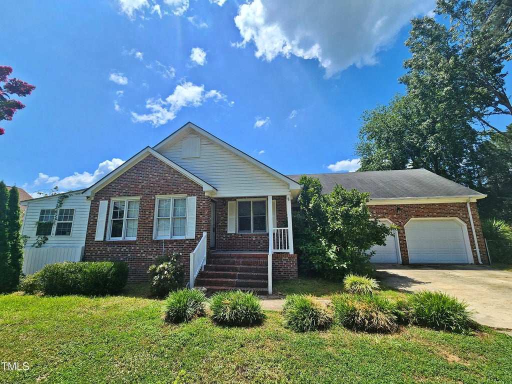 109 Oak Street, Pine Level