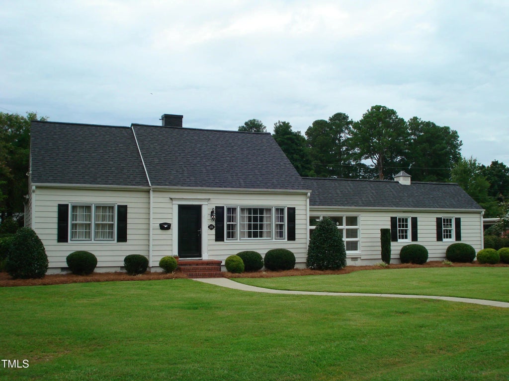 126 Fairfield Circle, Dunn