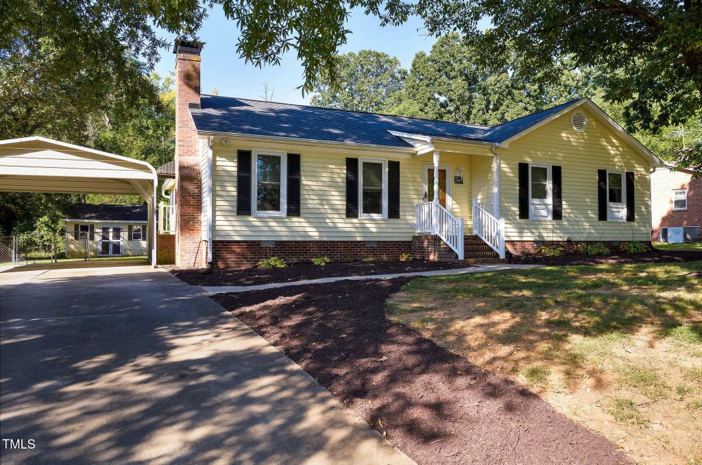 813 Lynnwood Drive, Burlington