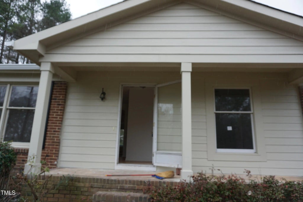 5504 Pelham Road, Durham