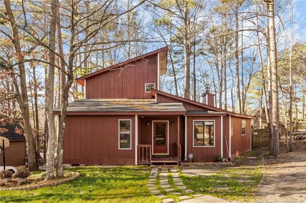 329 Whipple Tree Lane, Fayetteville