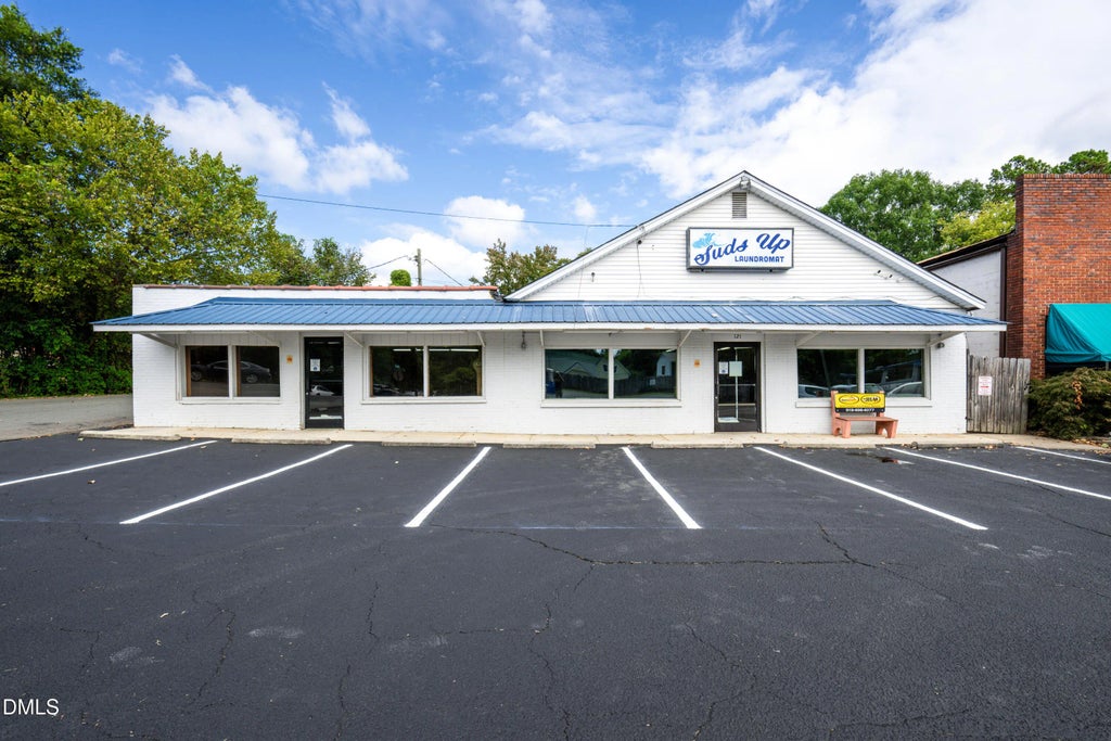 121 Thompson Street, Pittsboro