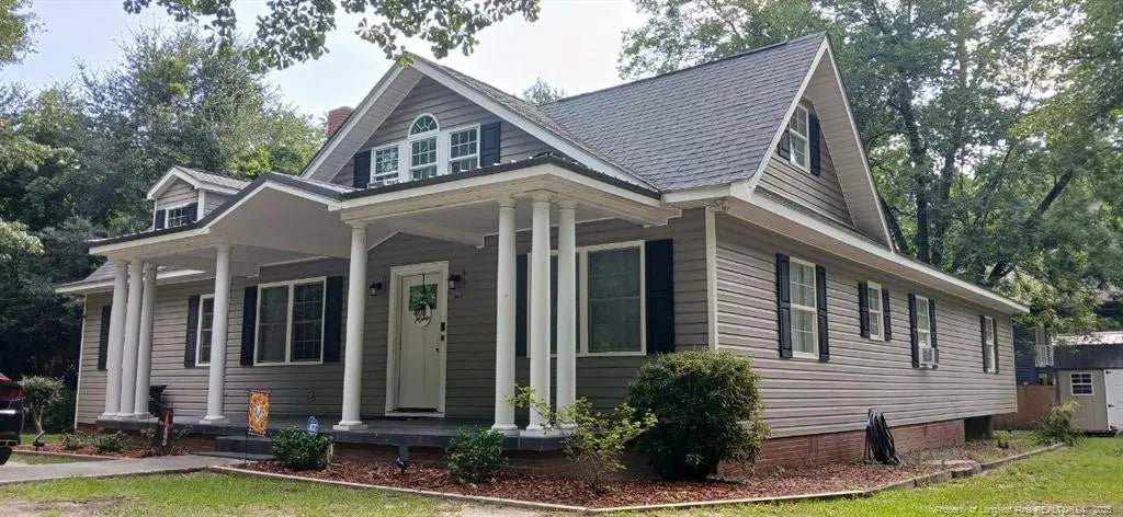 817 Aberdeen Road, Laurinburg