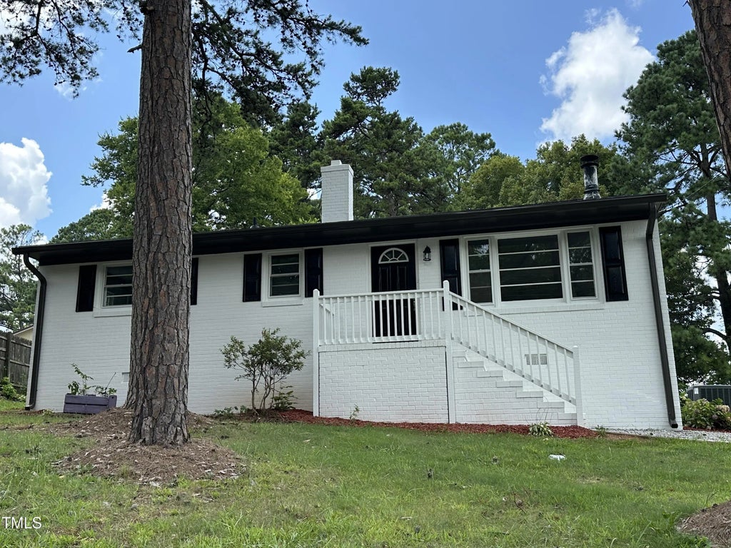 1220 Roanoke Avenue, Henderson