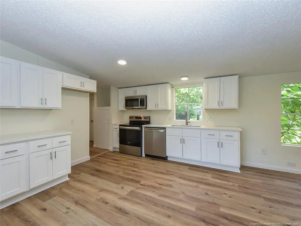 5524 Gilcrest Sands Drive, Hope Mills