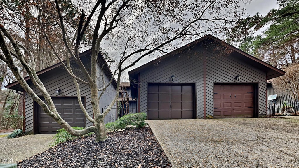 933 Creek Side, Fayetteville