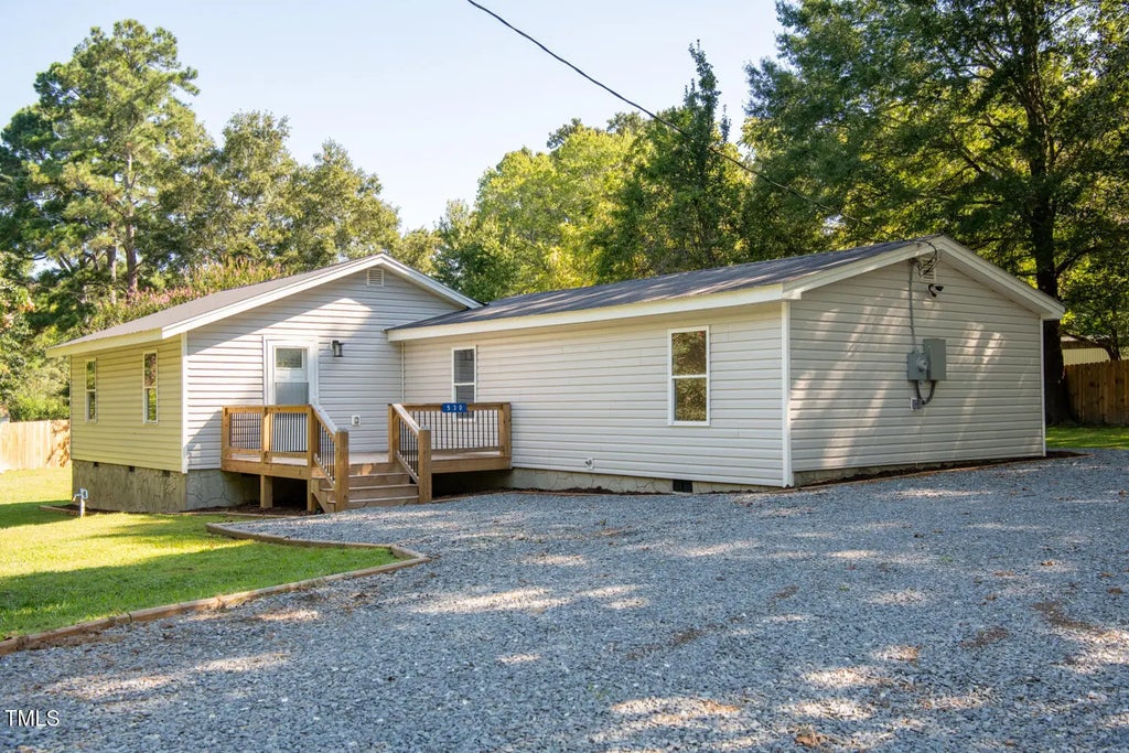 530 Lee Street, Bennett