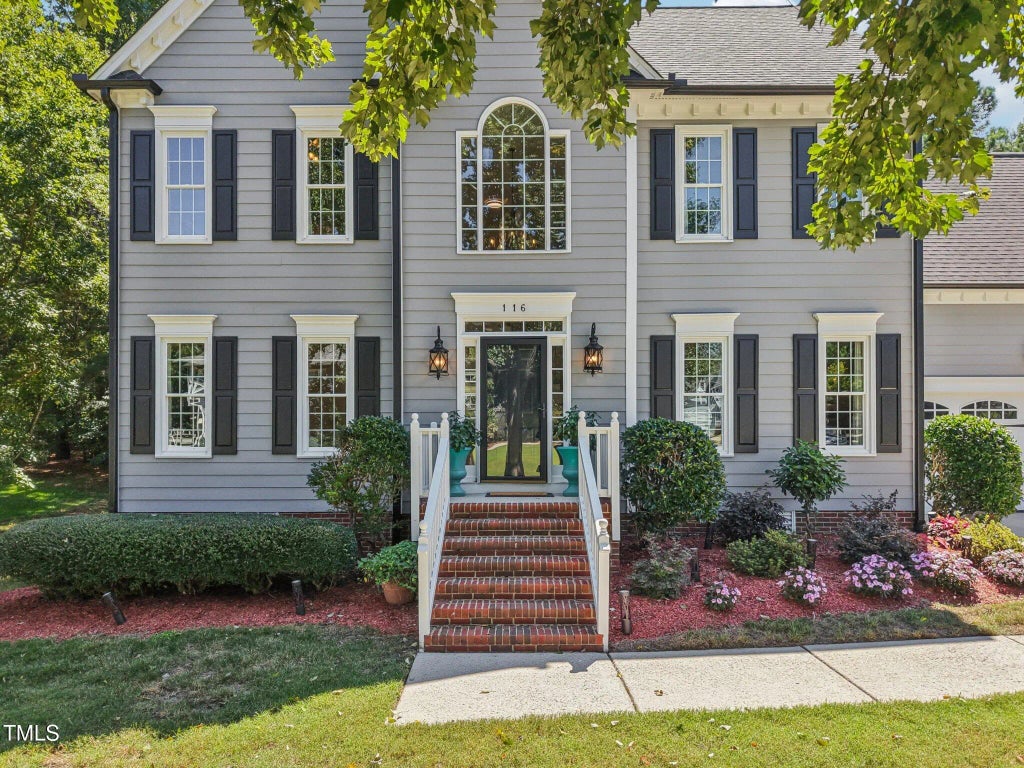 116 Dallavia Court, Morrisville