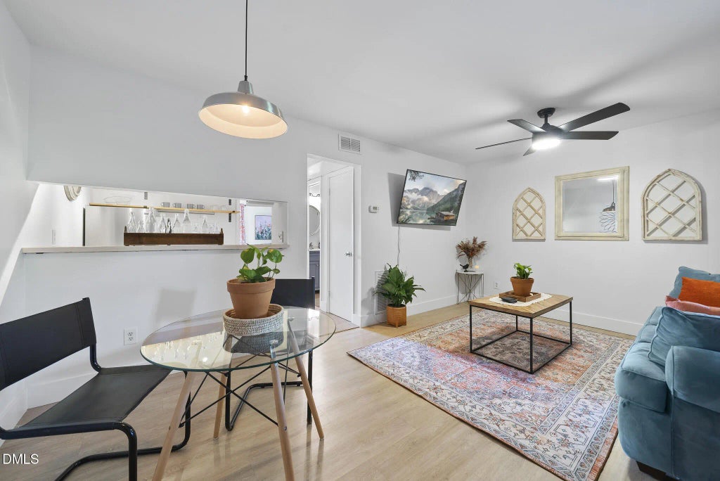 807 W Trinity Avenue 127, Durham