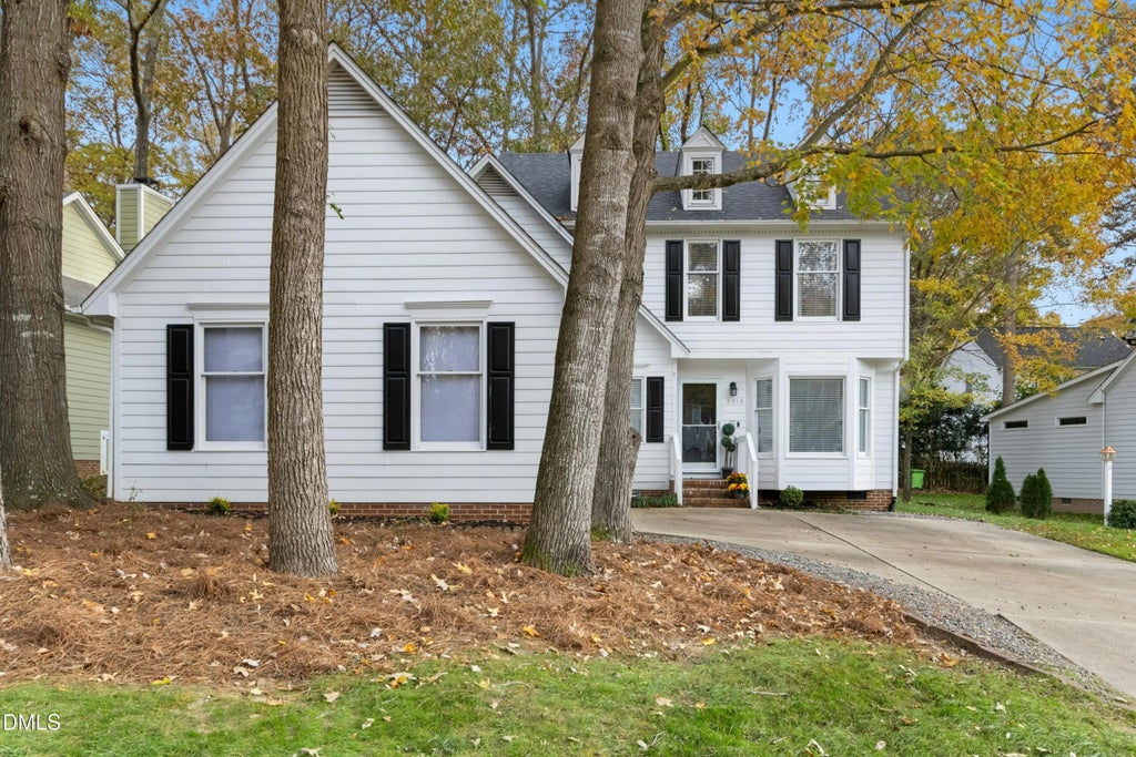 8616 Vanburgh Court, Raleigh