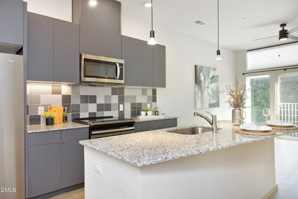 600 S Duke Street 26, Durham