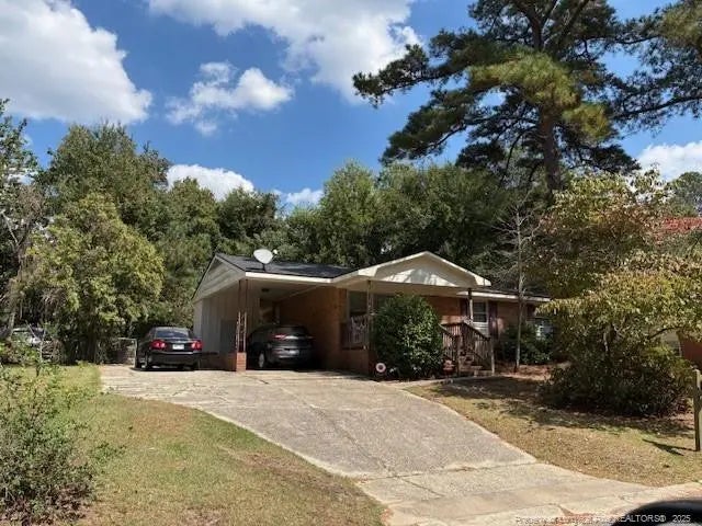 1469 Thelbert Drive, Fayetteville