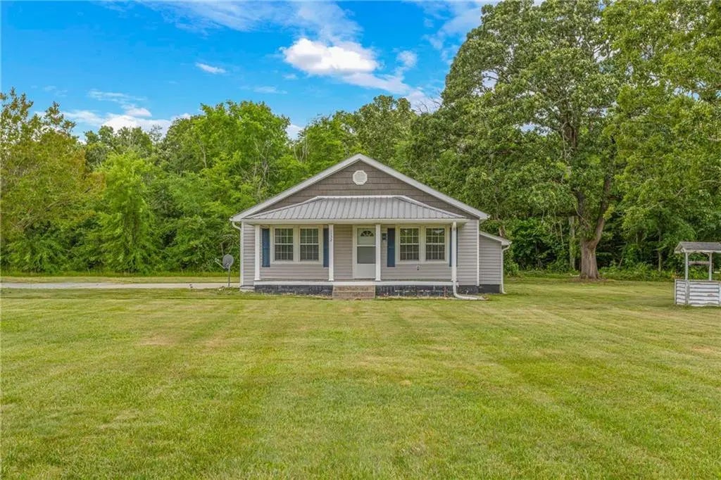 1152 Pagetown Road, Elon