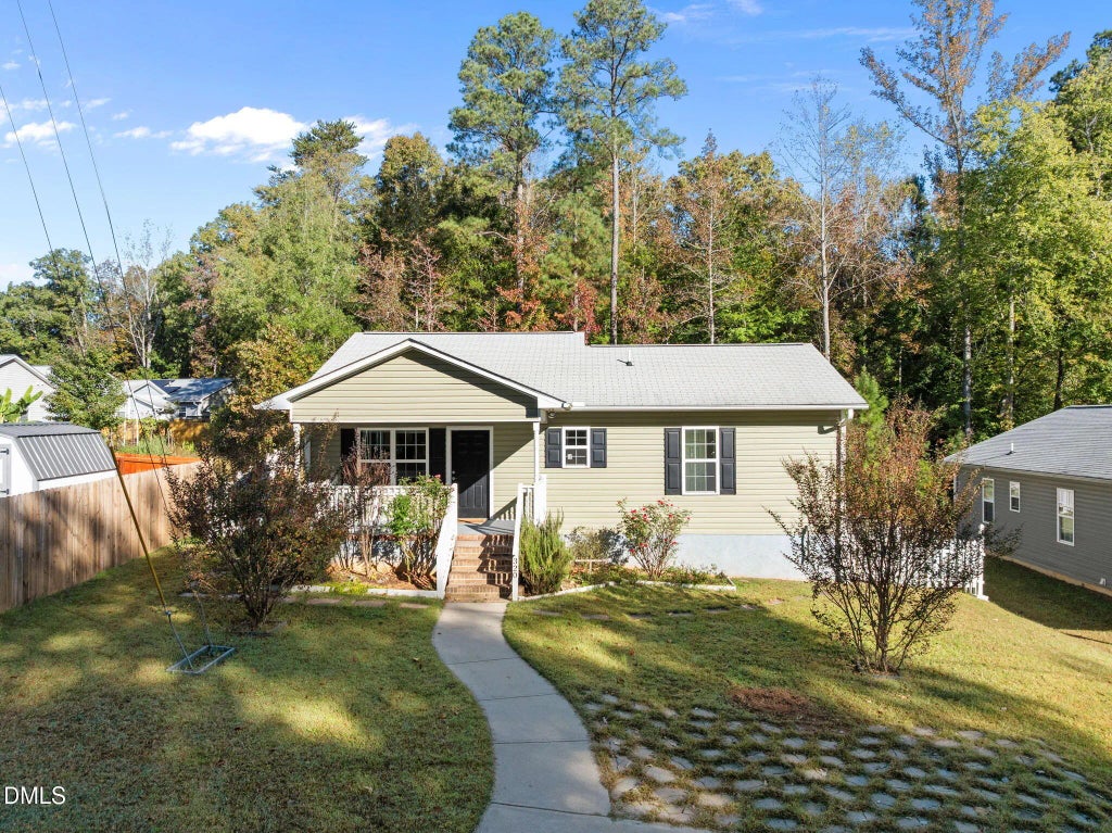 320 School House Road, Efland