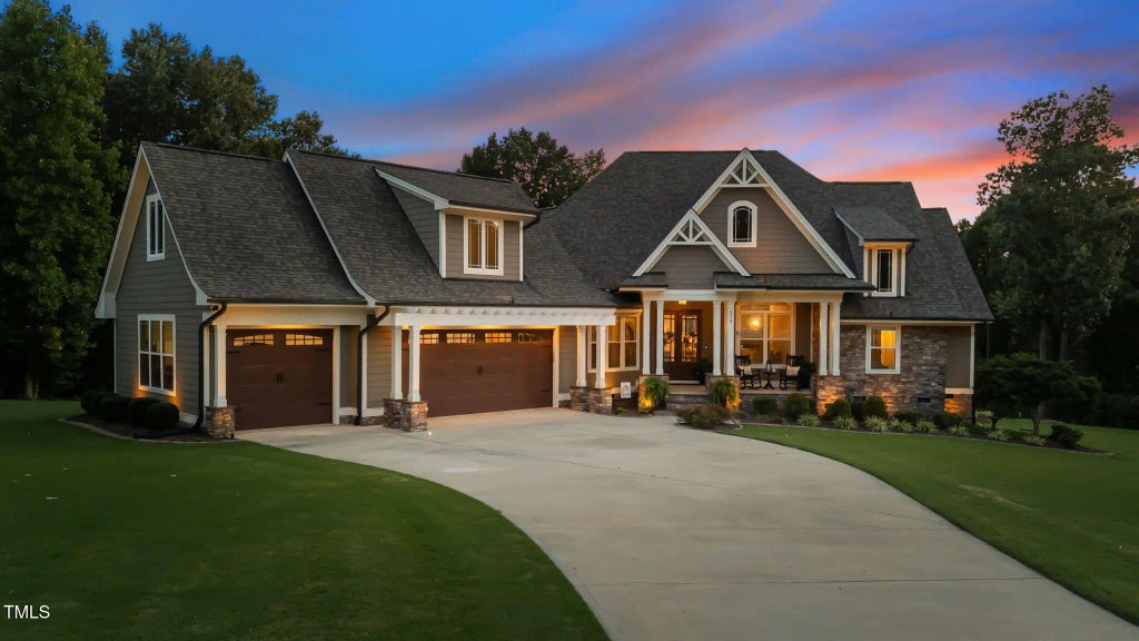 519 Bellini Drive, Clayton