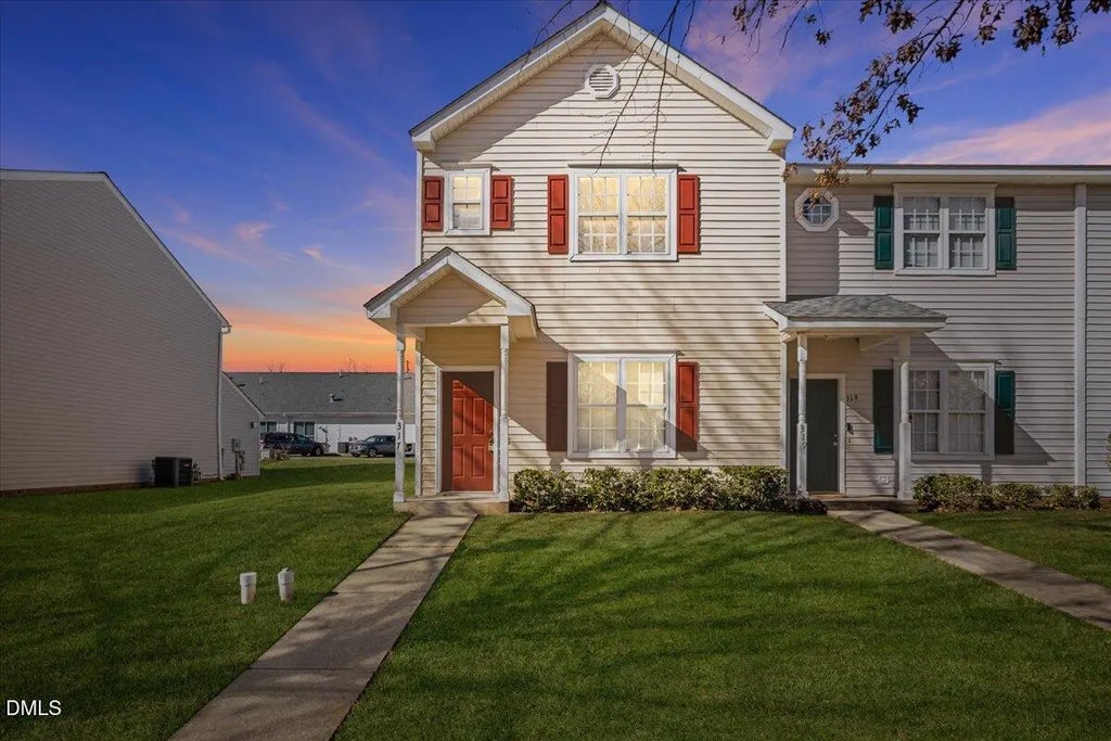 317 Commons Drive, Holly Springs