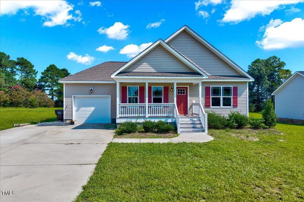 1076 Old Us Hwy 421, Lillington