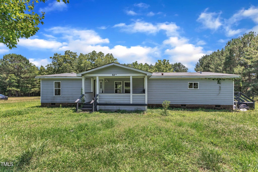 64 Doughty Lane E, Middlesex