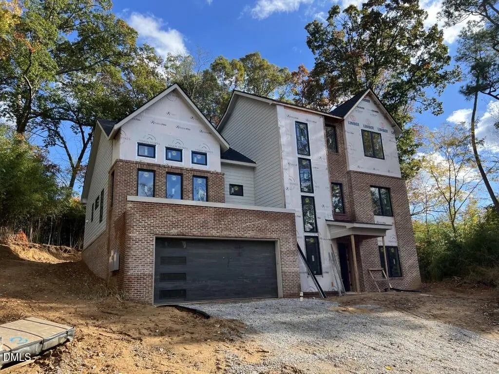 1001 Phoenix Place, Raleigh