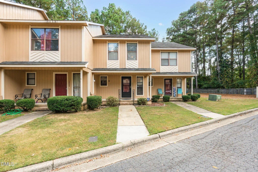 1357 N Forest Drive, Fayetteville