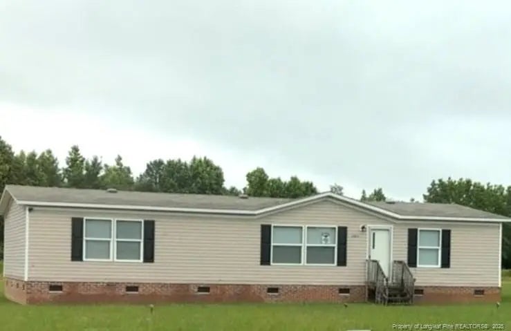 3865 N Chicken Road, Pembroke