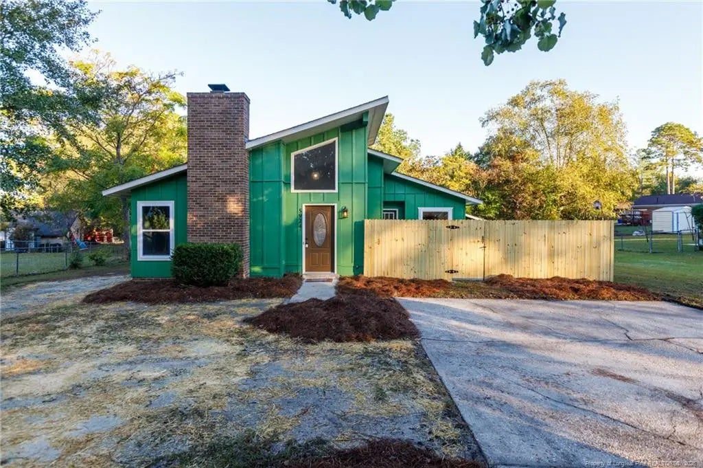 5924 Lakeridge Drive, Fayetteville