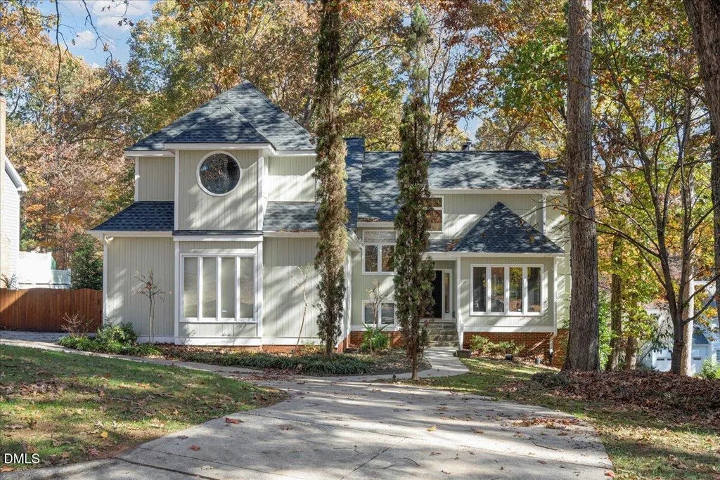 813 Vestavia Woods Drive, Raleigh