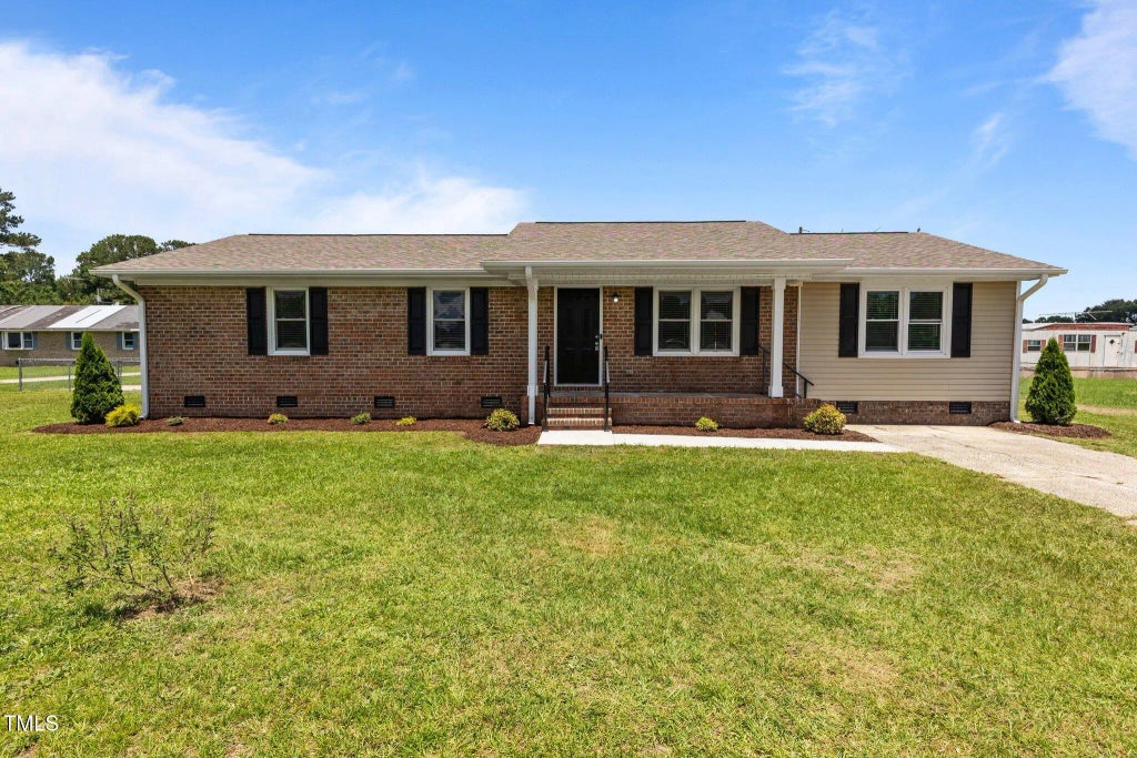 8431 Clinton Road, Stedman