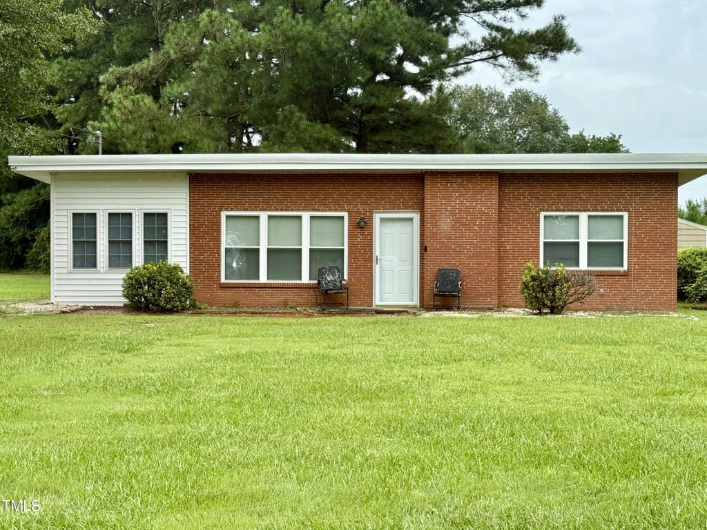 520 Fayetteville Street, Newton Grove