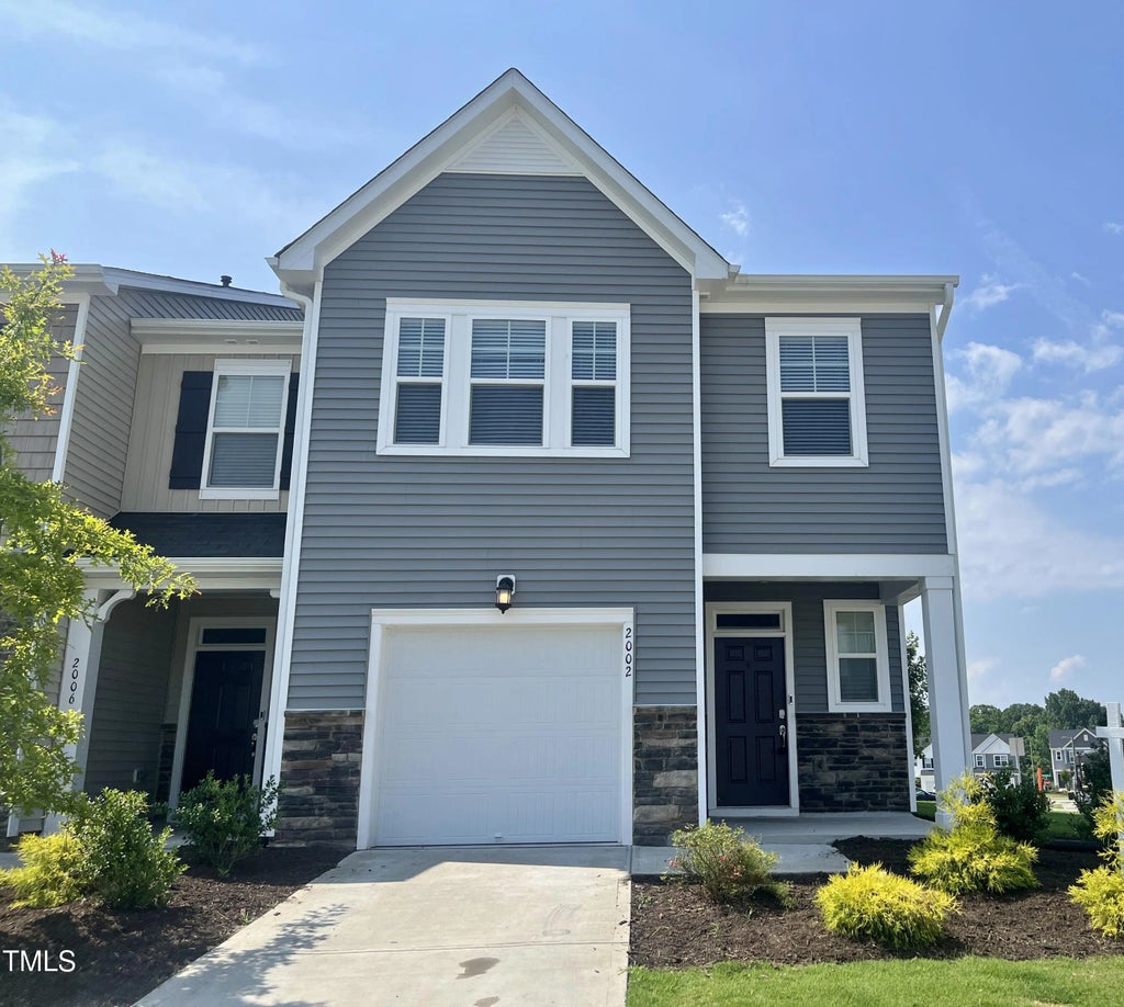 2002 Strickland Oak Way, Durham