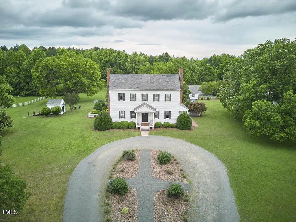 3679 Oak Lawn Farm Road, Oxford