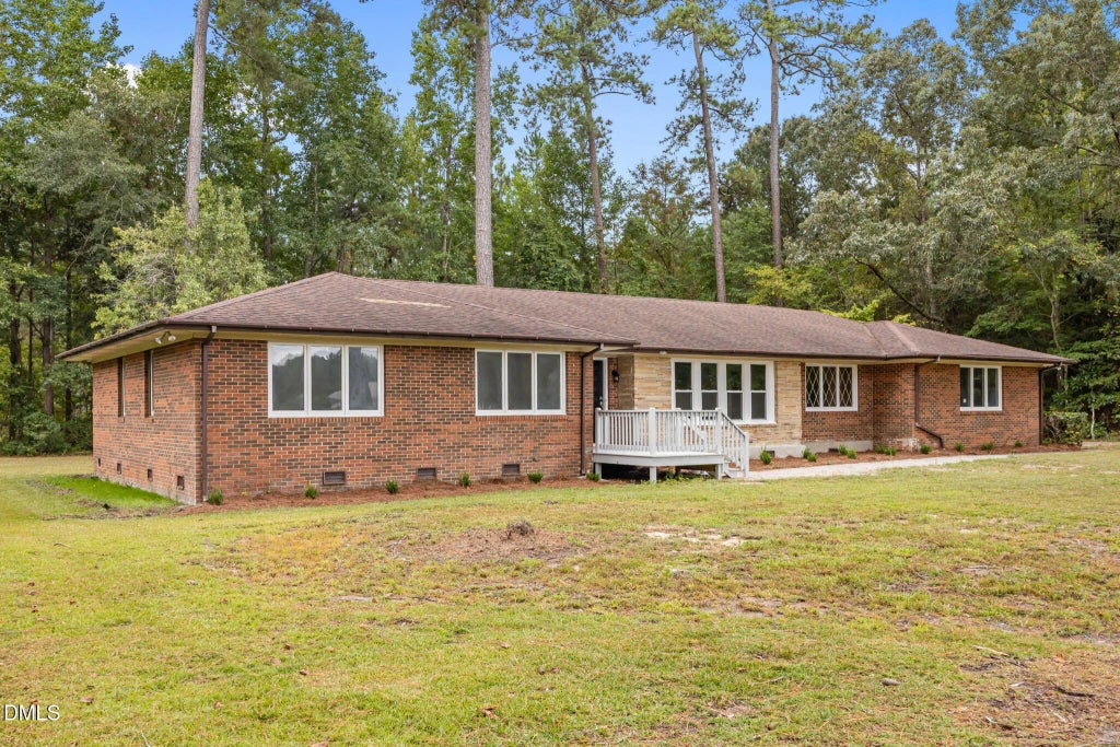 1341 Bear Trap Road, Williamston