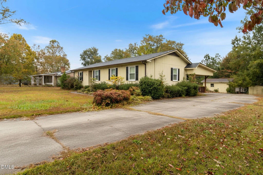 306 1st Street, Broadway