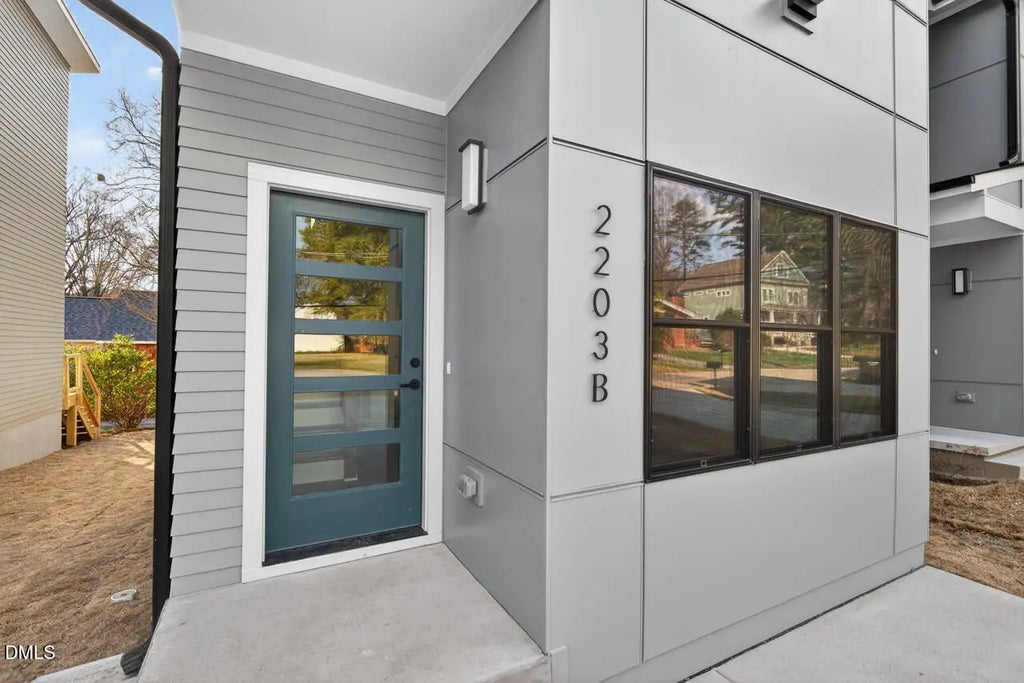 2203 Tampa Avenue B, Durham