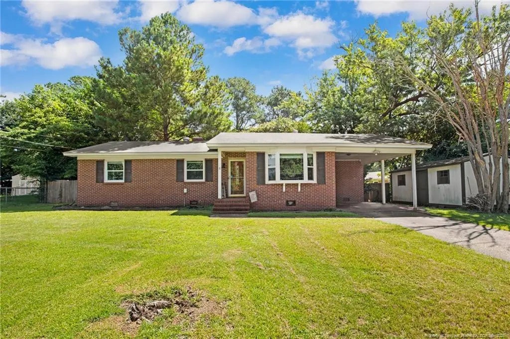 6425 Freeport Road, Fayetteville