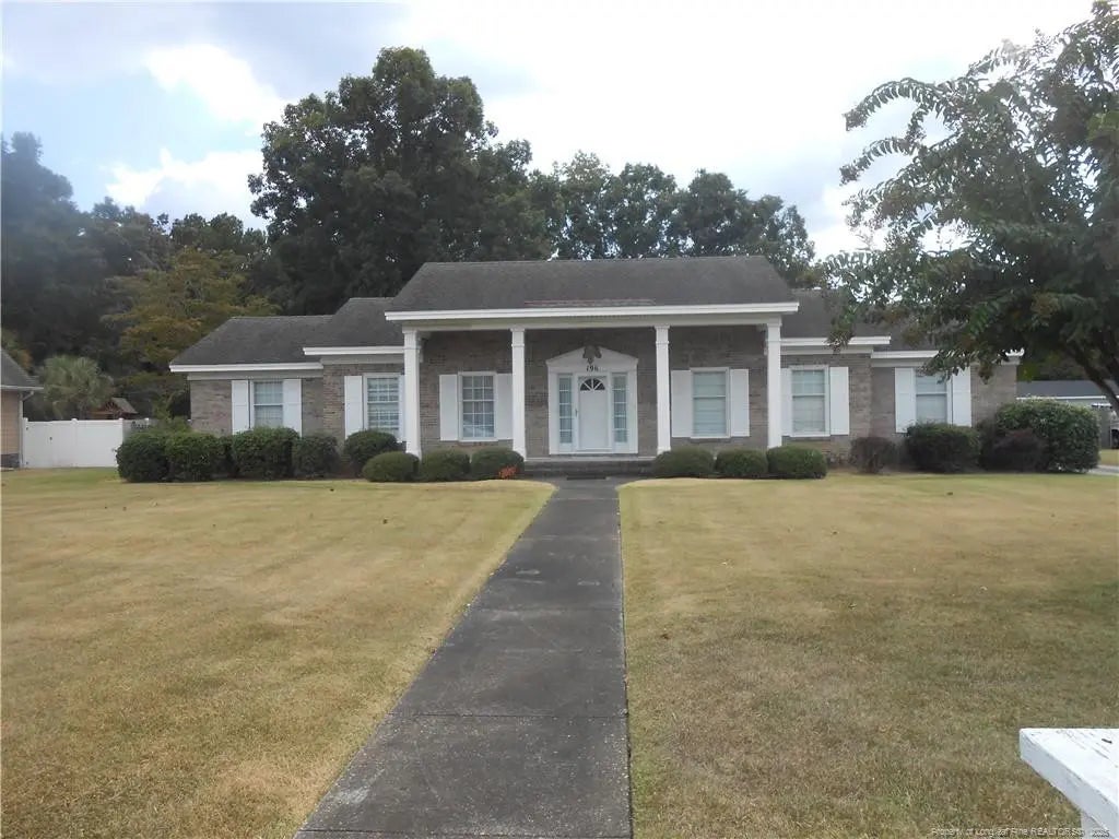 196 Kensington Street, Lumberton