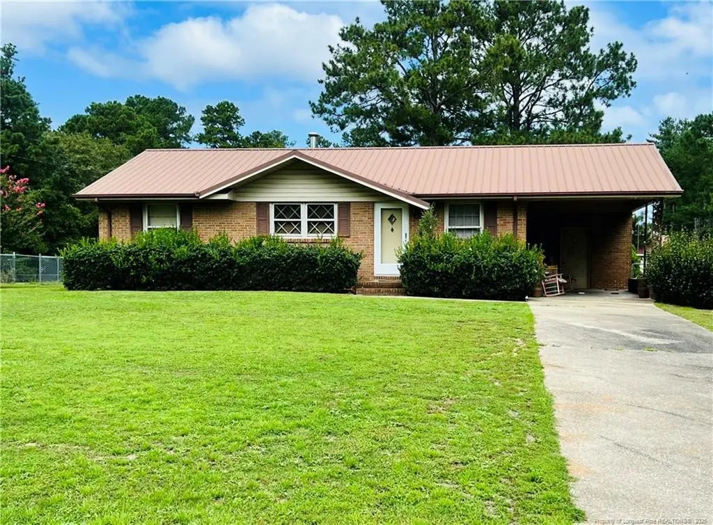 10981 Academy Road, Laurinburg