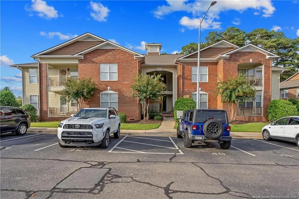 401 Meadowland Court 6, Hope Mills