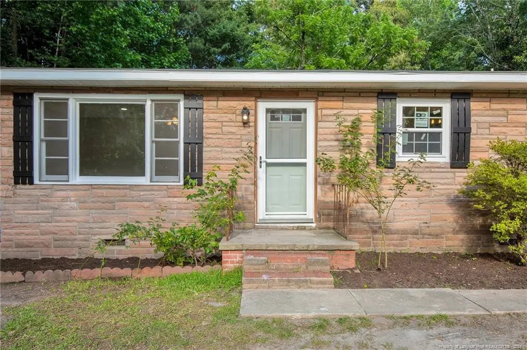 837 71st School Road Road, Fayetteville