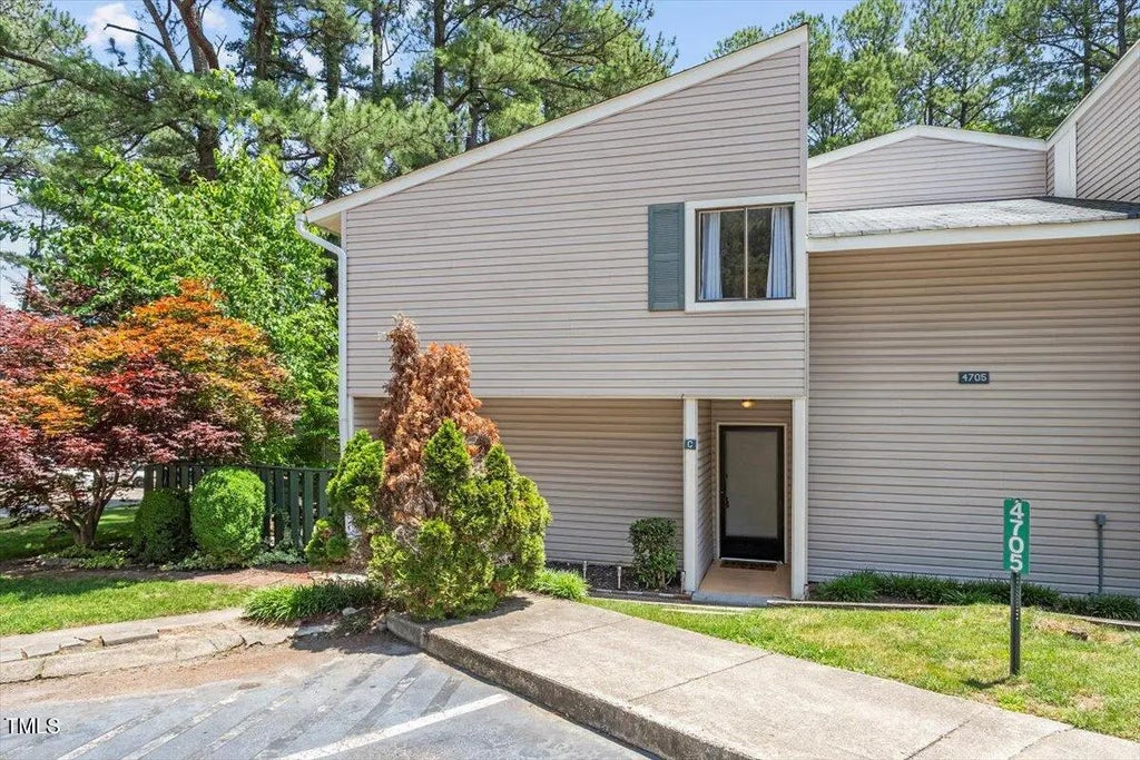 4705 Walden Pond Drive 110-c, Raleigh
